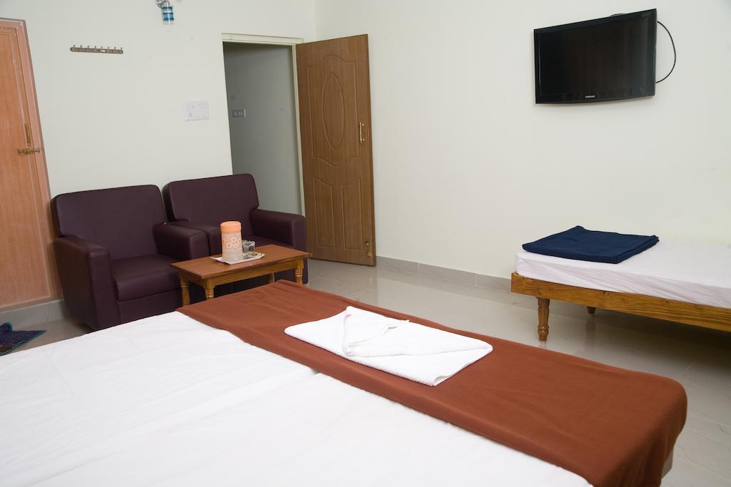 Vihas Inn Tirupati Kültér fotó